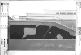 Brno, Tugendhat House, 1928-1930, Ludwig Mies van der Rohe. Map of the southern wall of the staircase. The historical fabric of the rendering of the facade (symbolized in red) is still preserved in substantial parts. Photo HAWK, Anneli Ellesat 2004. Brno, Tugendhat House, 1928-1930, Ludwig Mies van der Rohe. Map of the southern wall of the staircase. The historical fabric of the rendering of the facade (symbolized in red) is still preserved in substantial parts. Photo HAWK, Anneli Ellesat 2004.